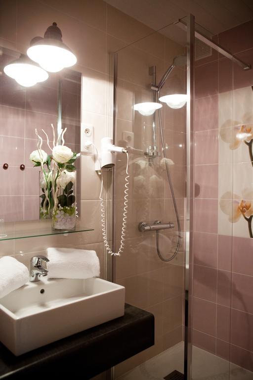 Hotel Abat Jour Nantes Zimmer foto