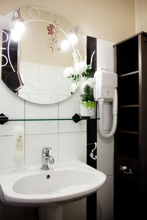 Hotel Abat Jour Nantes Zimmer foto